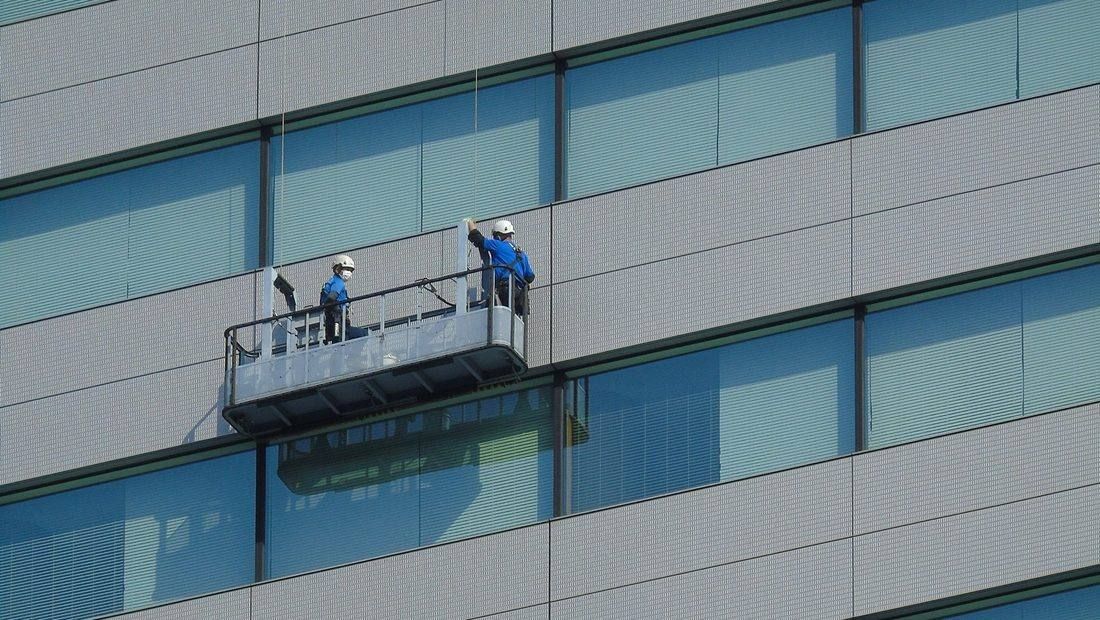 High-rise window cleaning
